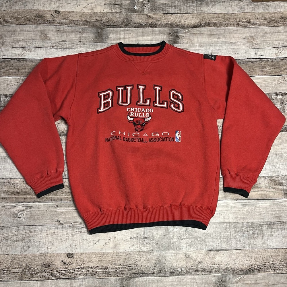Chicago Bulls Sweatshirt Size Medium Red Vintage Logo Athletic NBA Basketball